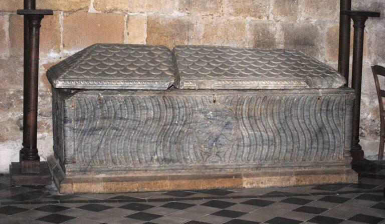 Sarcophage Mérovingien du VIème siècle